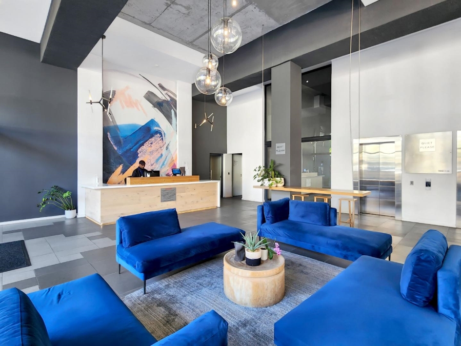 1 Bedroom Property for Sale in Sea Point Western Cape